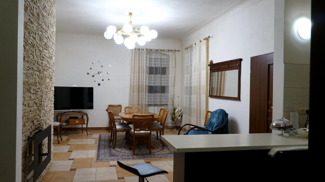 Апартаменты U Salonu Virginia Ческа-Каменице Экстерьер фото